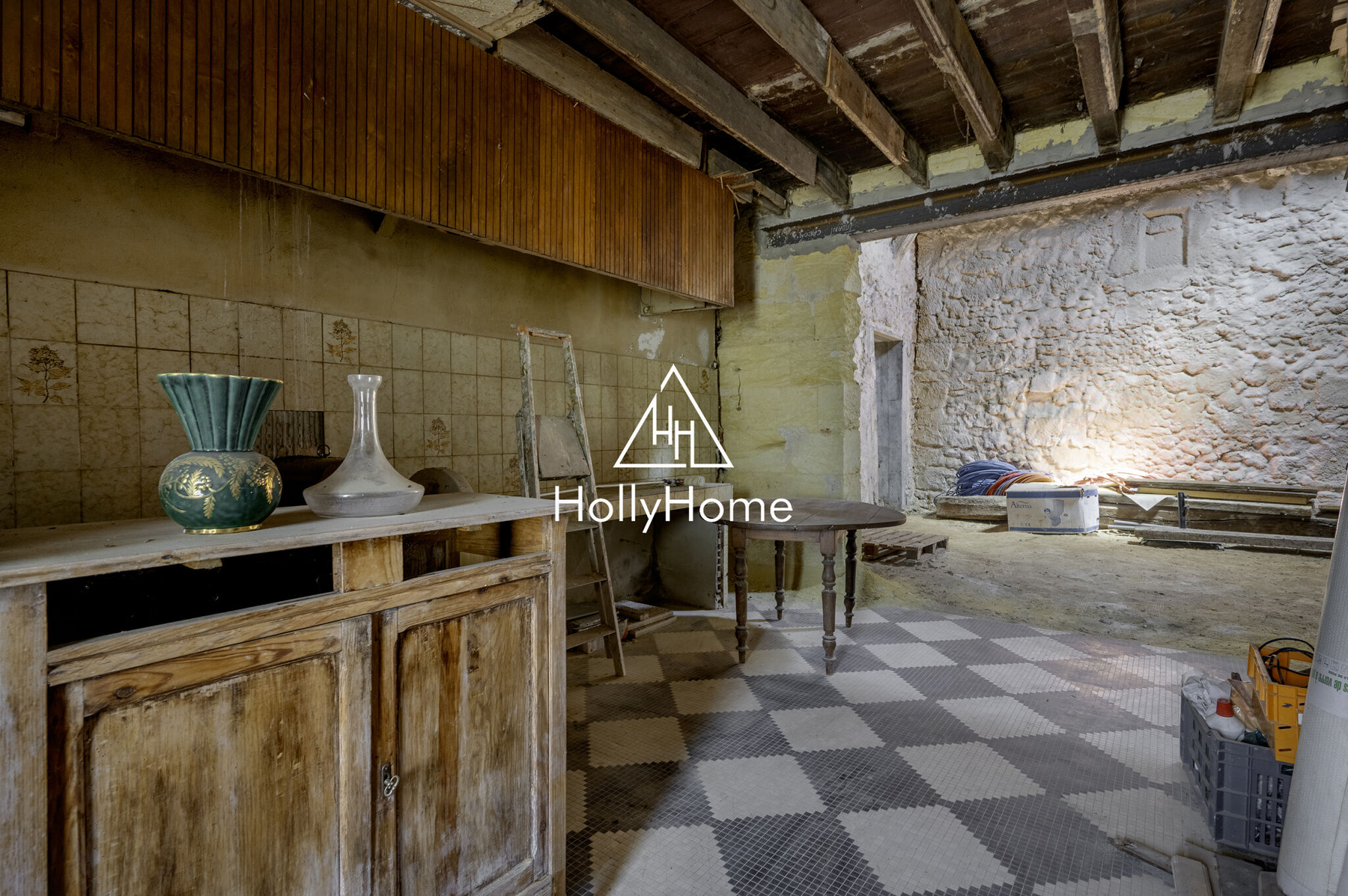 Photo 15 — HOLLYHOME