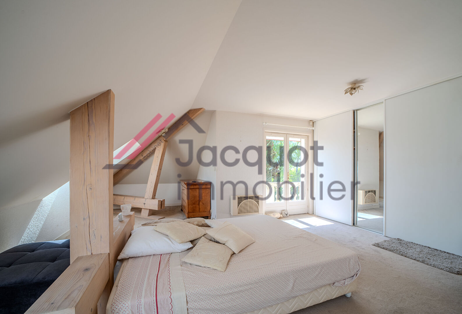 Photo 9 — JACQUOT Immobilier