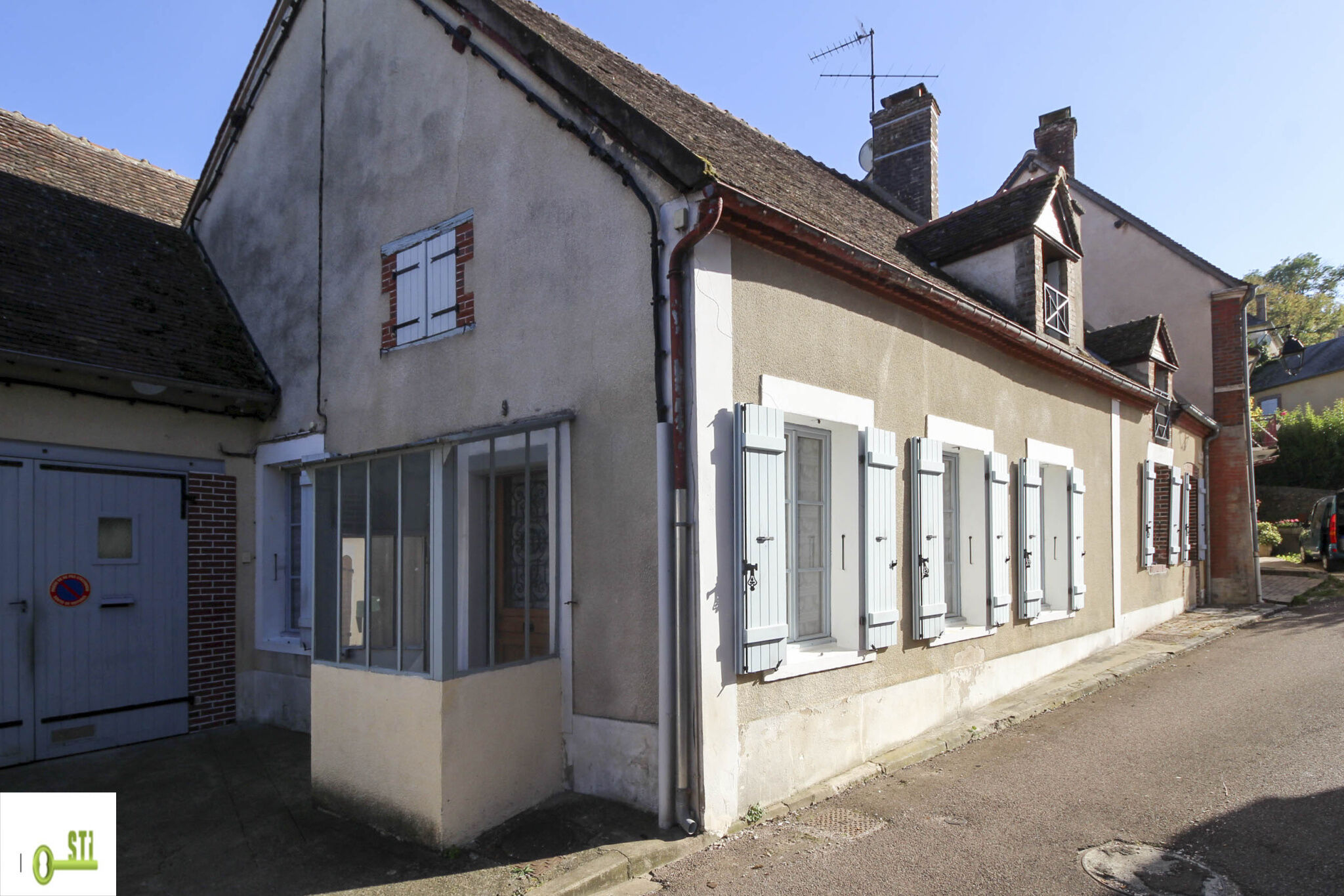 Photo 2 — ST Immobilier