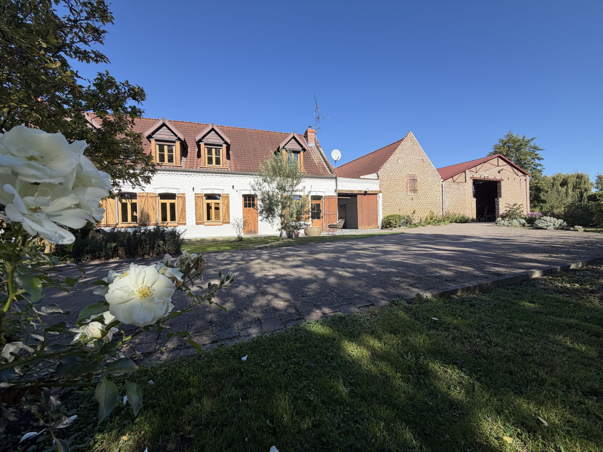 Photo 2 — LC IMMOBILIER