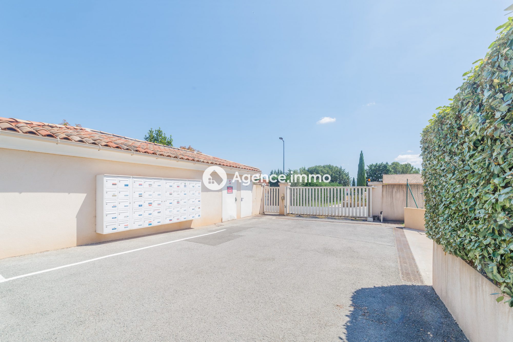 Photo 11 — AGENCIMMO