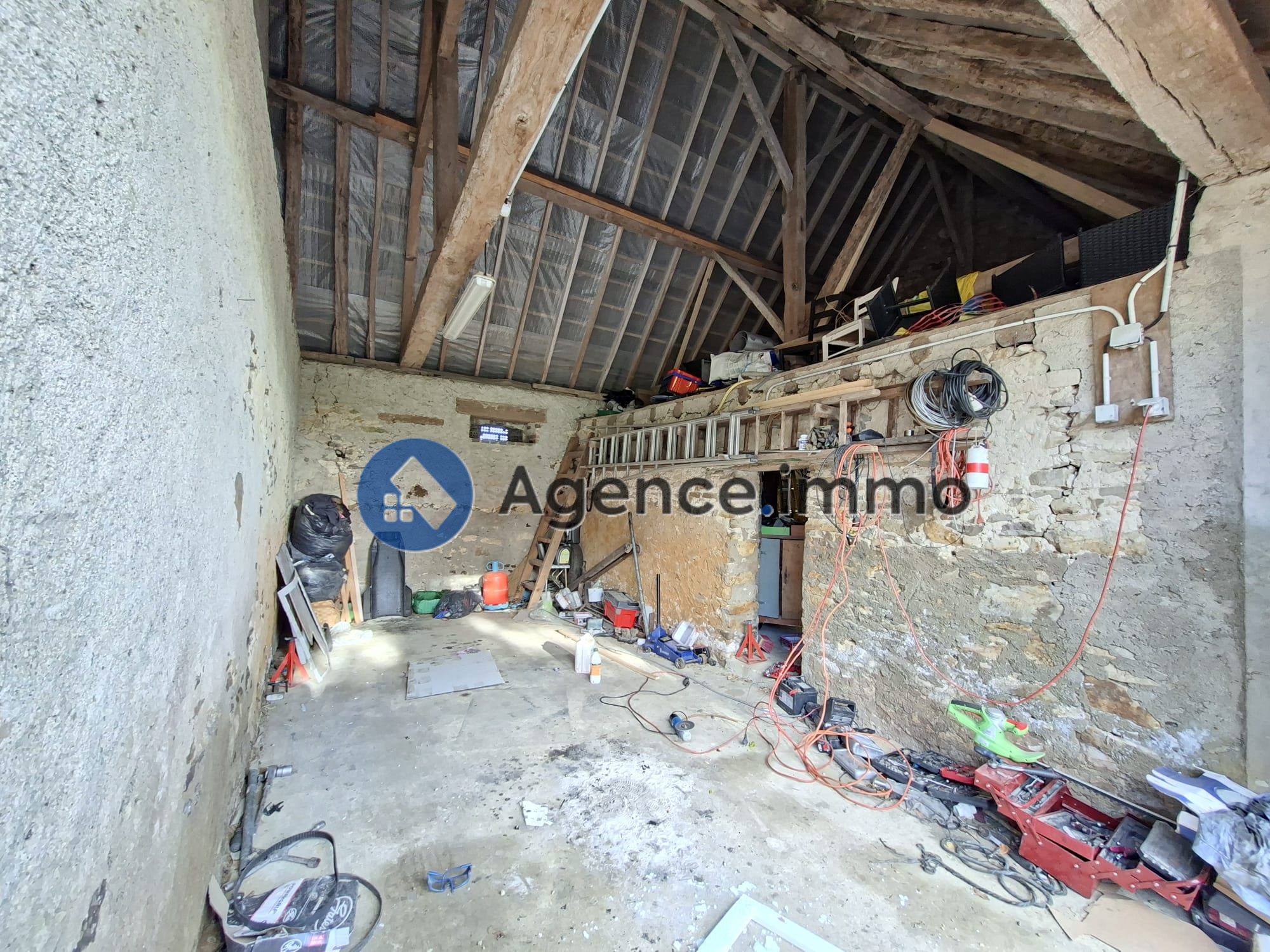 Photo 8 — AGENCIMMO