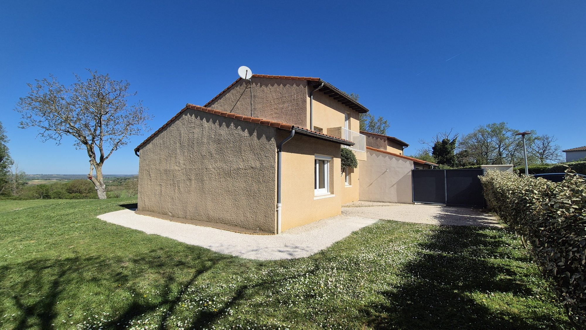 Photo 14 — AGENCIMMO