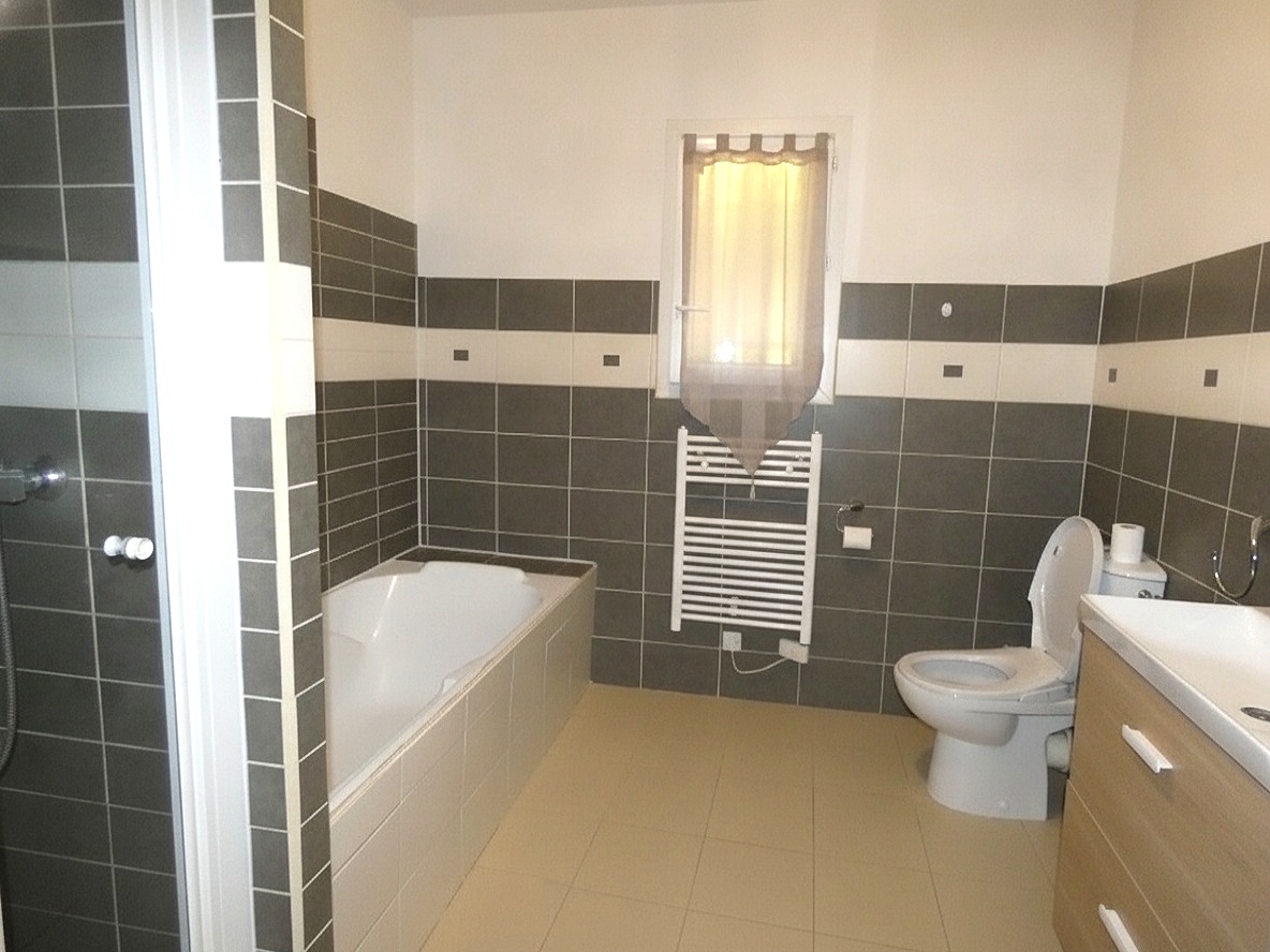 Photo 11 — AGENCIMMO