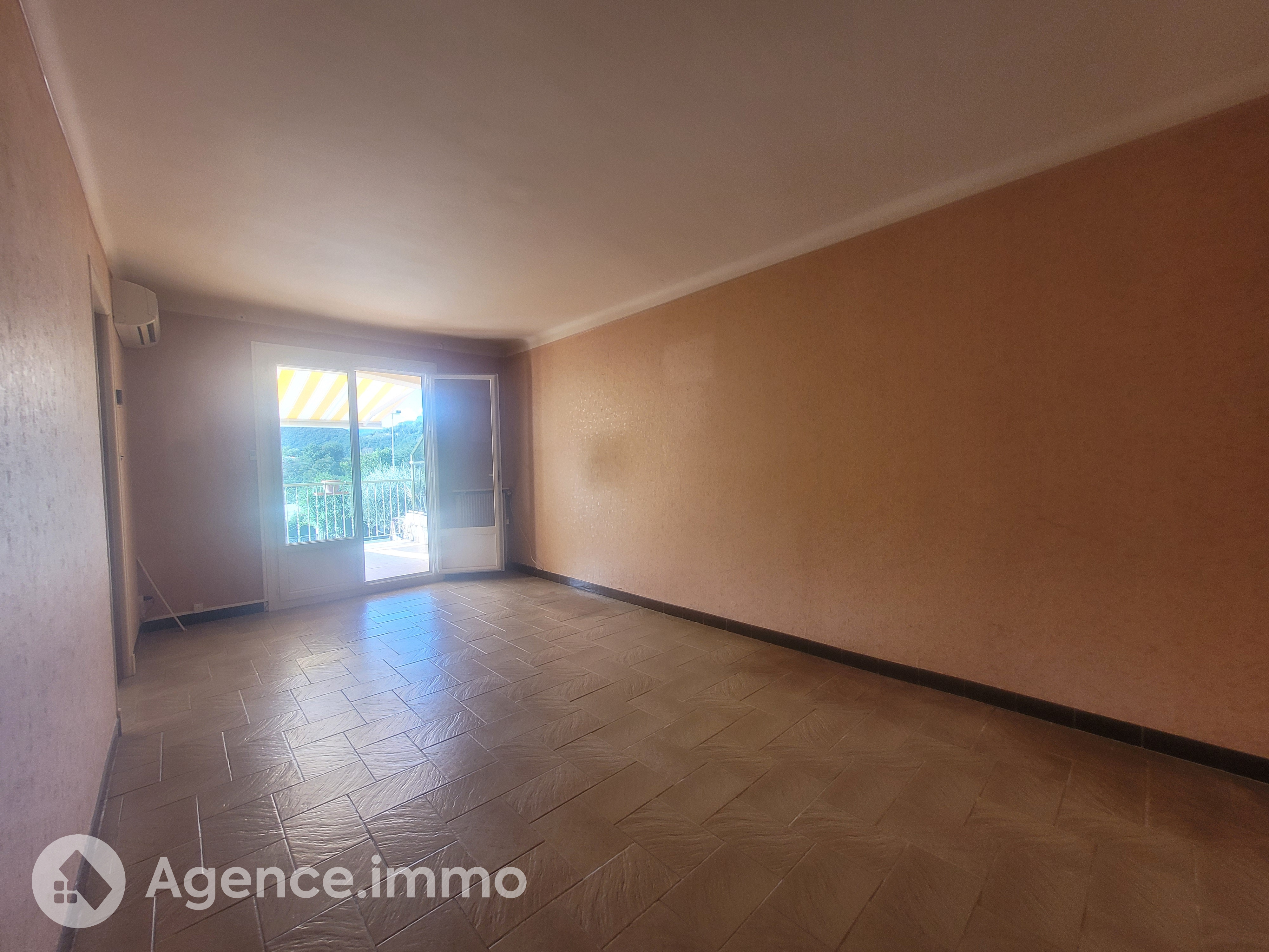 Photo 12 — AGENCIMMO