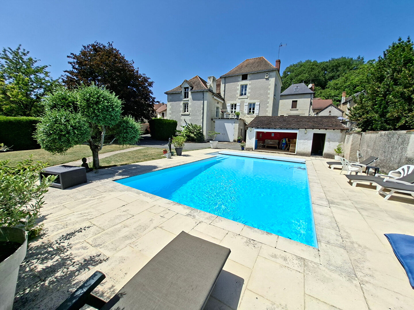 Photo 3 — AGENCE PIERRE