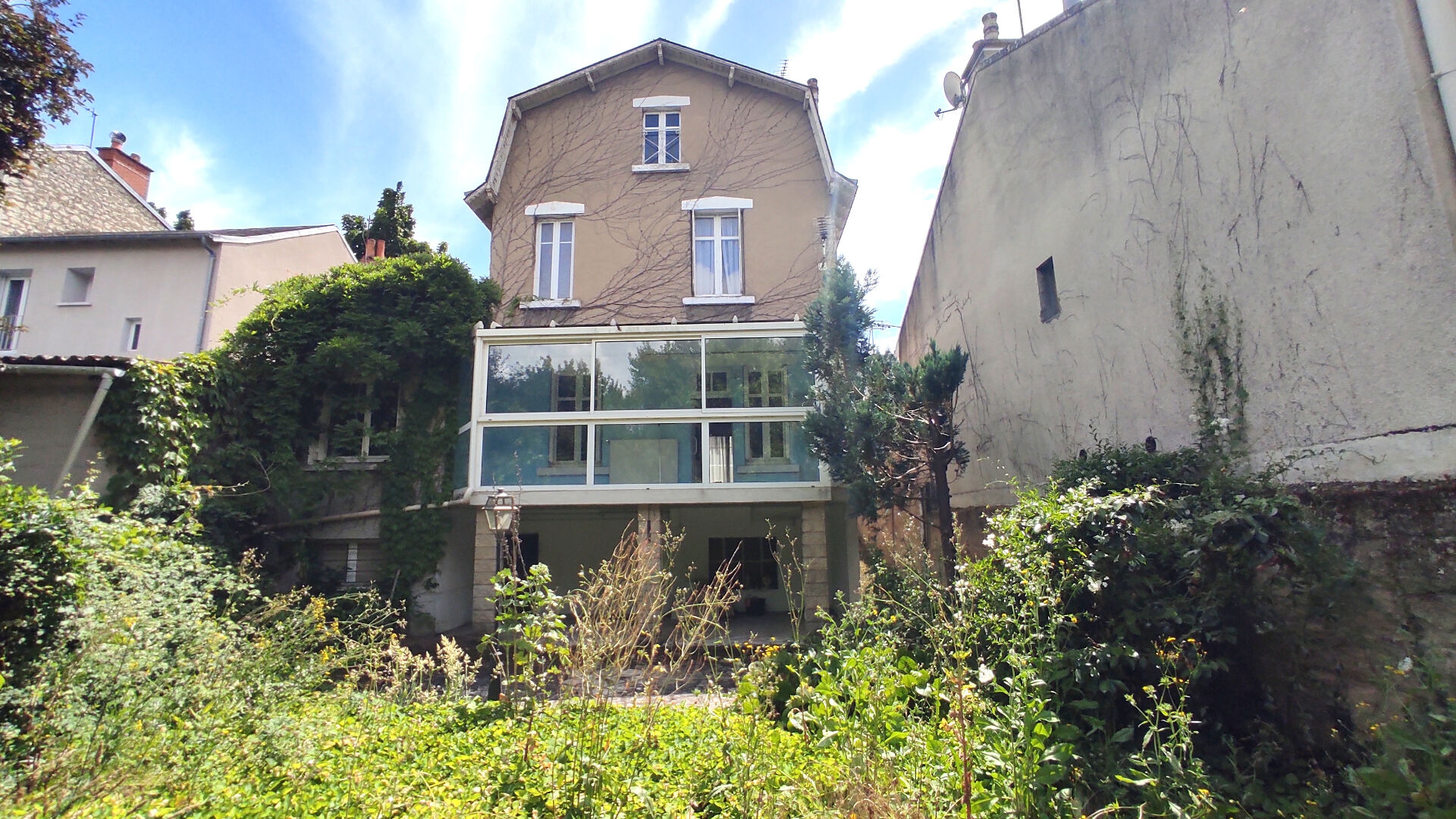 Photo 12 — AGENCE PIERRE