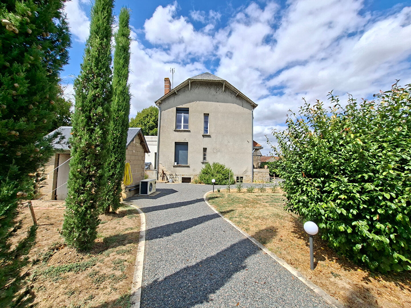 Photo 3 — AGENCE PIERRE