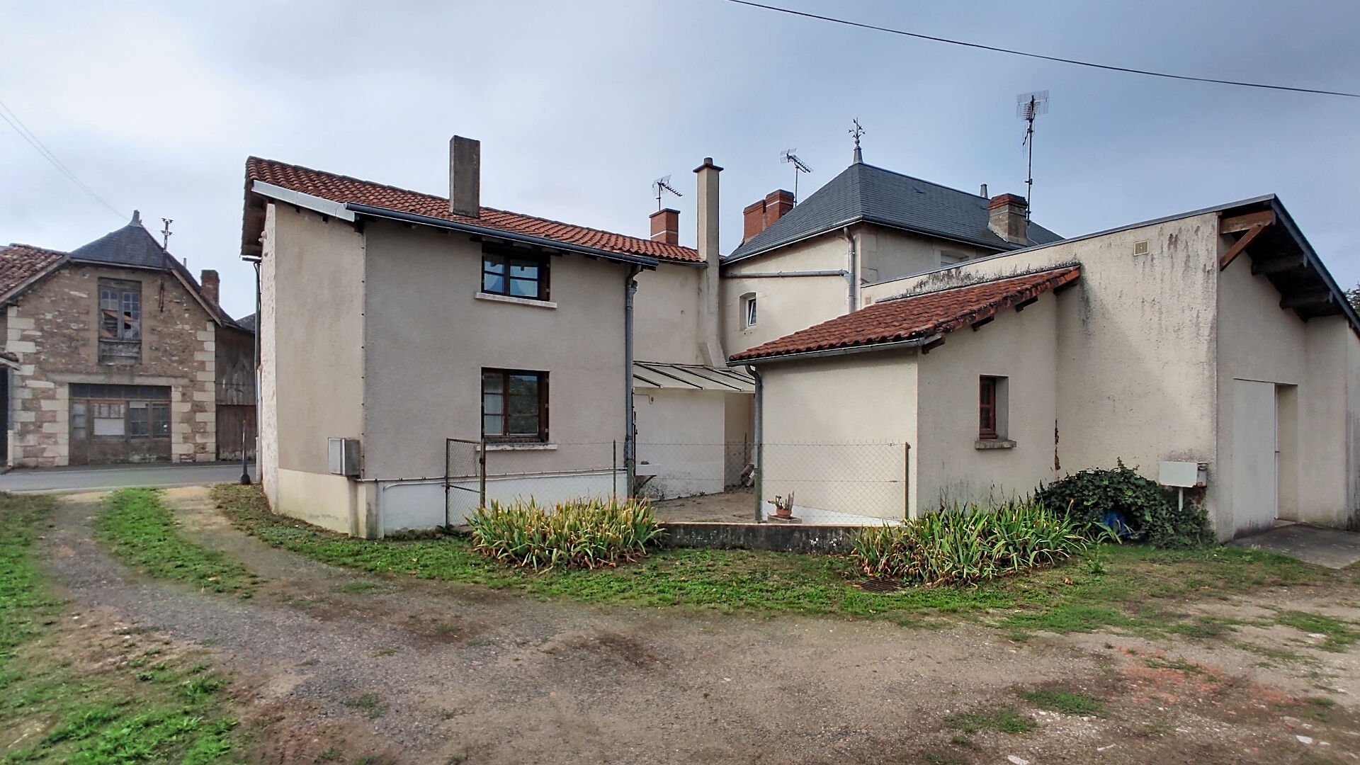 Photo 14 — AGENCE PIERRE