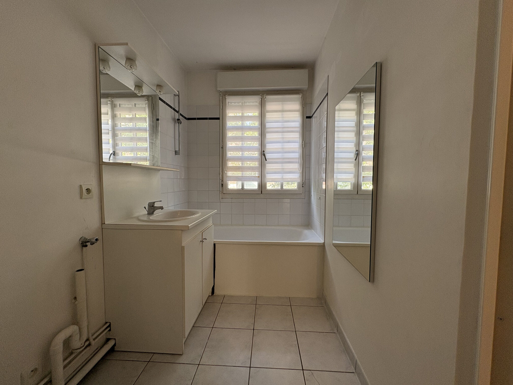 Photo 8 — CABINET D'HAUTEFEUILLE