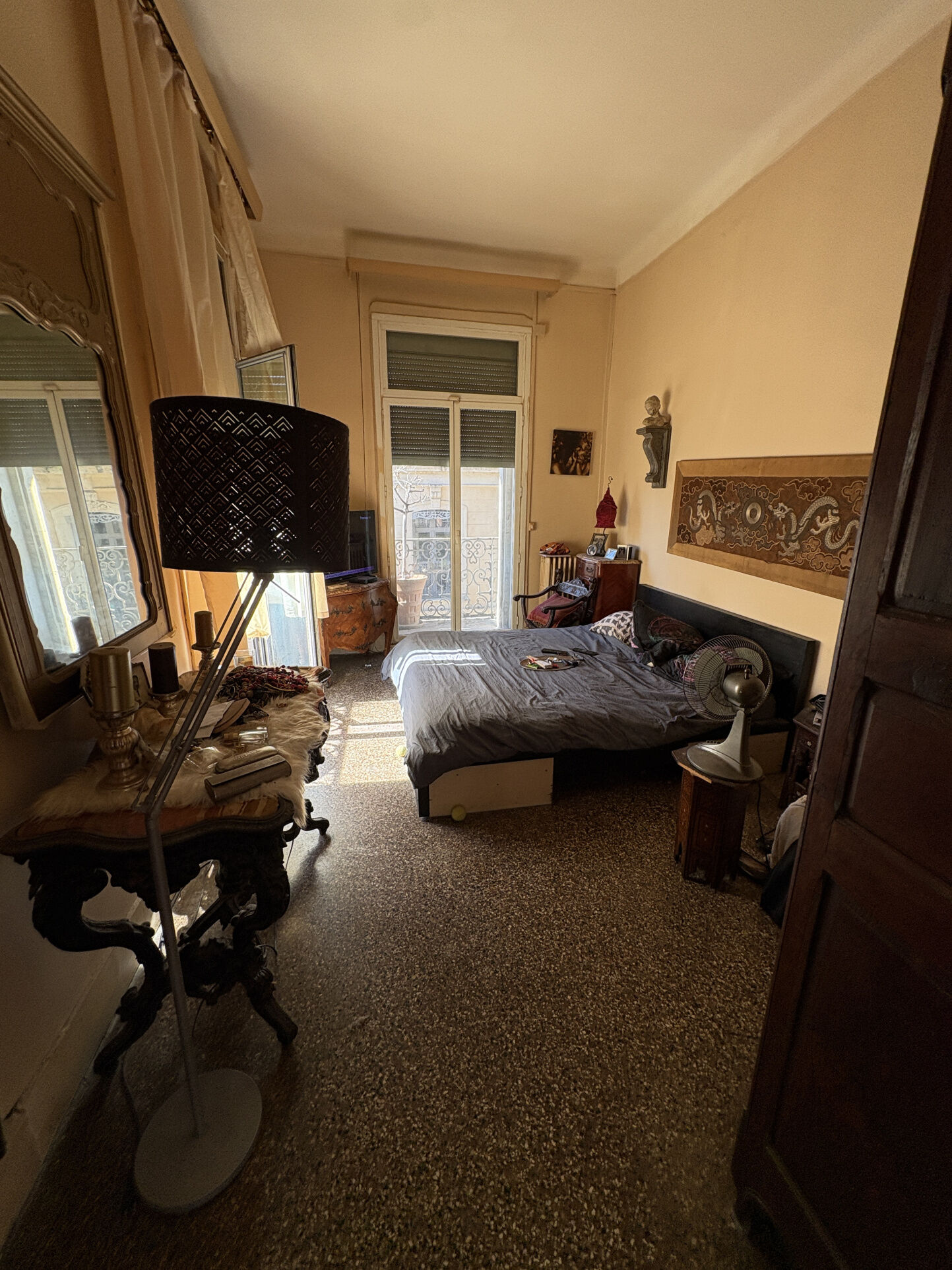 Photo 7 — CABINET CASTAN