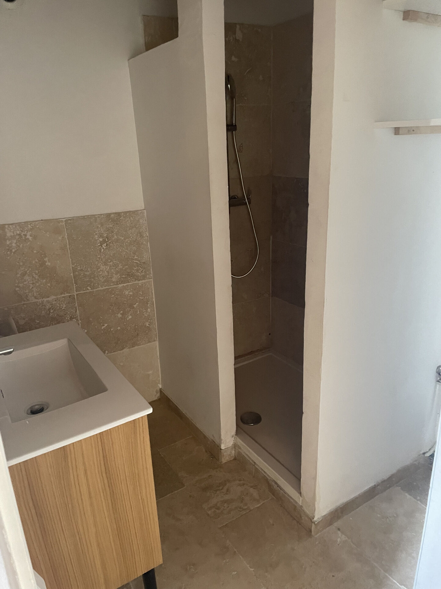 Photo 9 — CABINET CASTAN