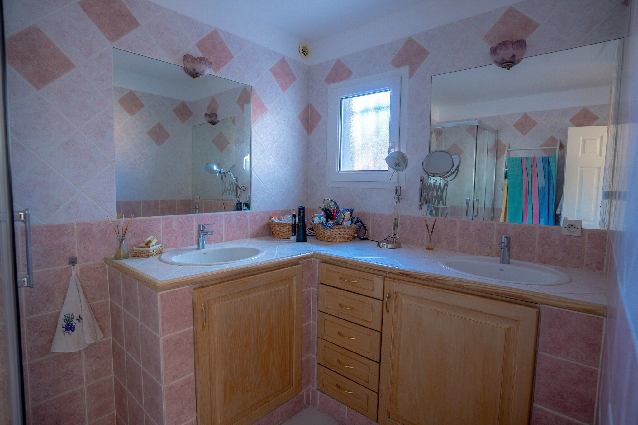 Photo 17 — CABINET CASTAN