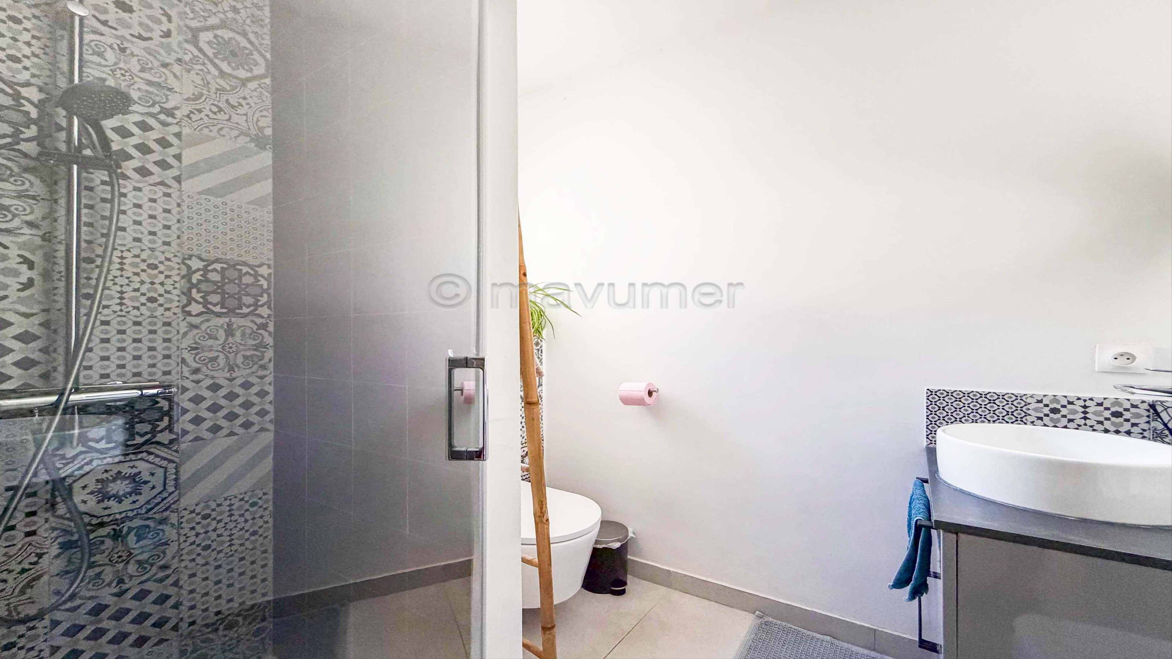 Photo 16 — MAVUMER