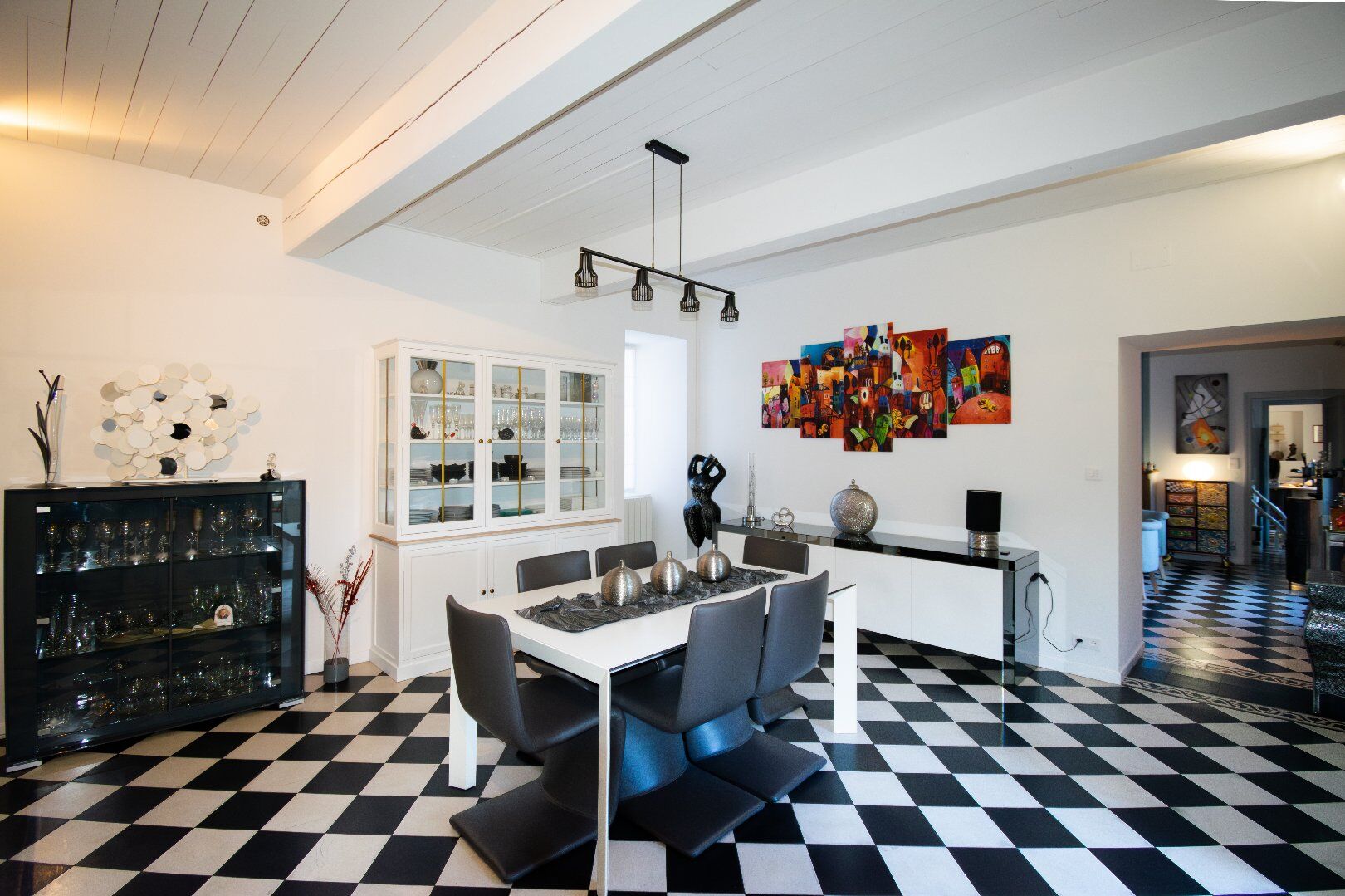 Photo 6 — AGENCE INTERNATIONALE ALBERT HONIG