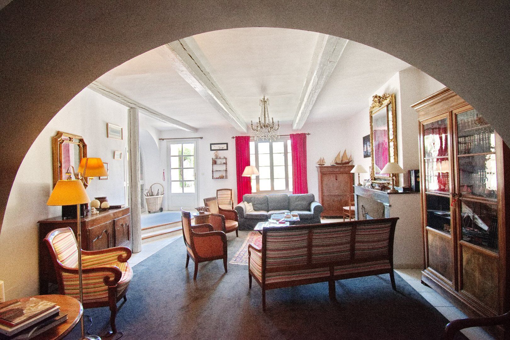 Photo 7 — AGENCE INTERNATIONALE ALBERT HONIG