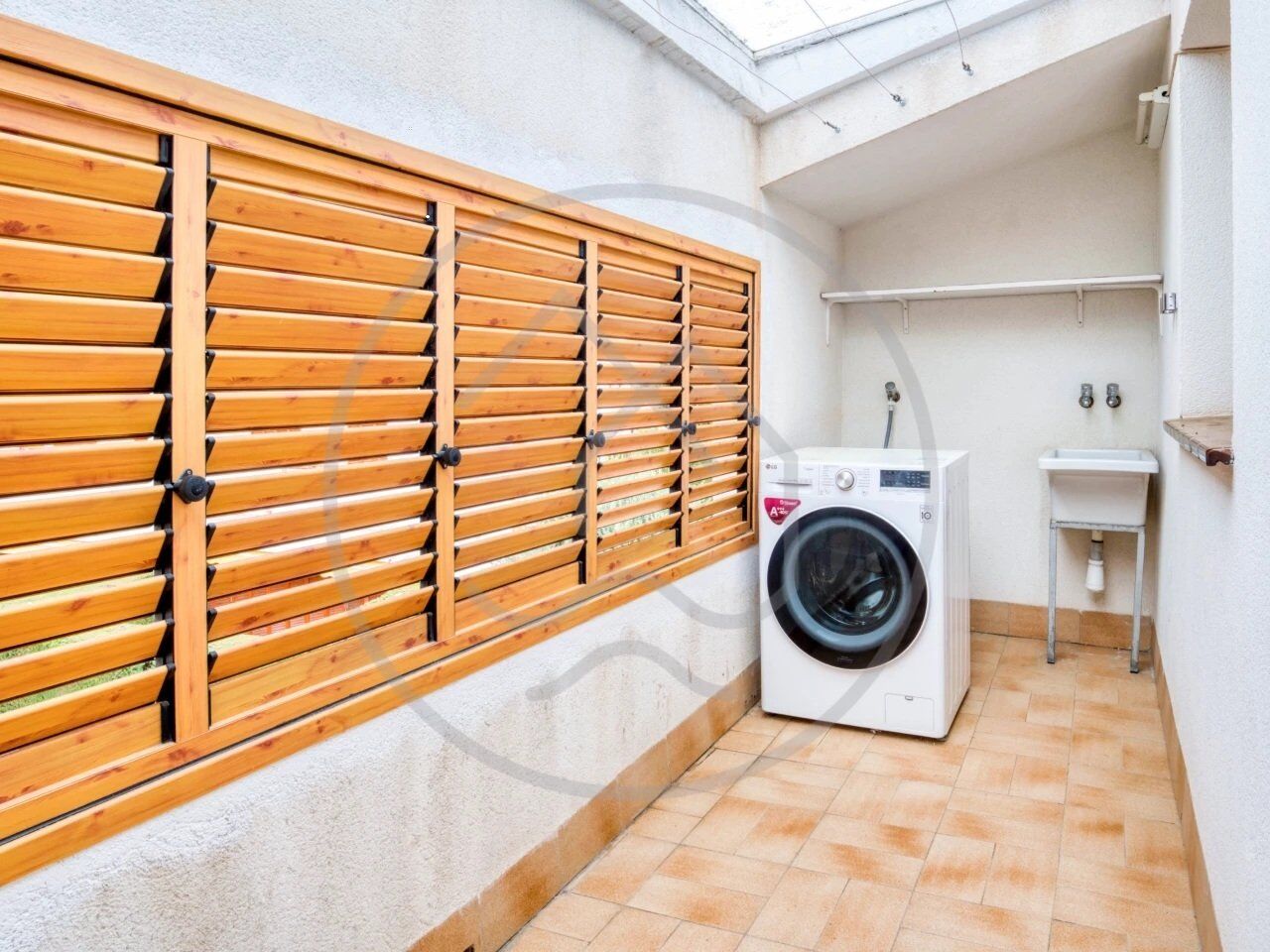 Photo 10 — AGENCE INTERNATIONALE ALBERT HONIG