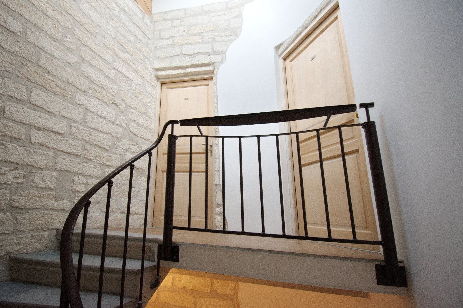 Photo 6 — AGENCE INTERNATIONALE ALBERT HONIG