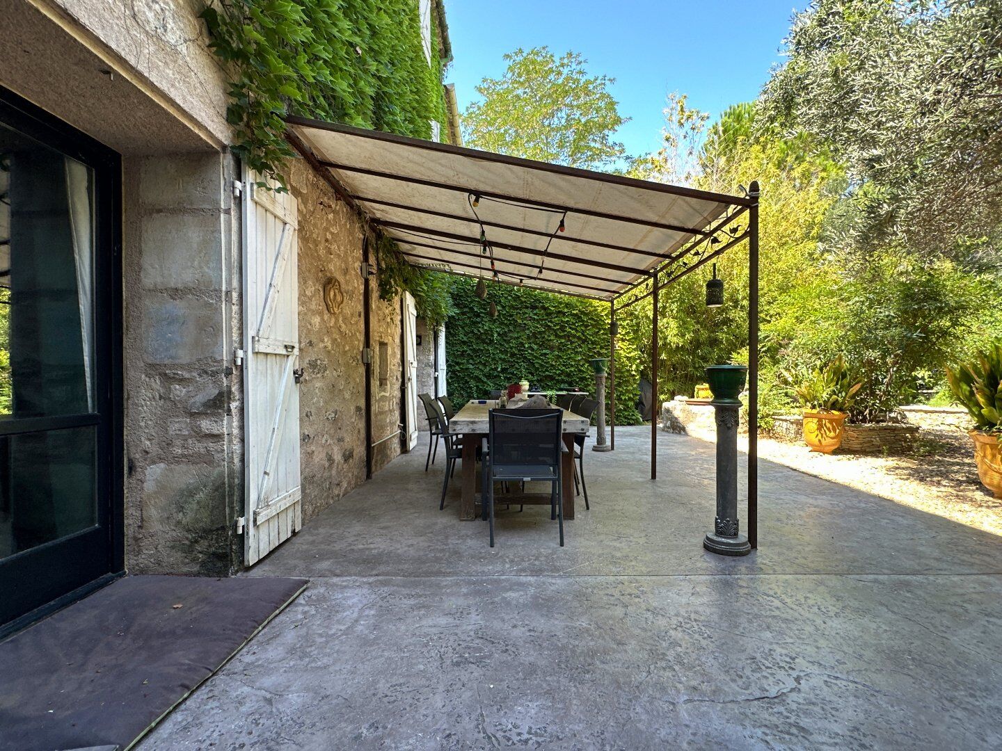 Photo 7 — AGENCE INTERNATIONALE ALBERT HONIG
