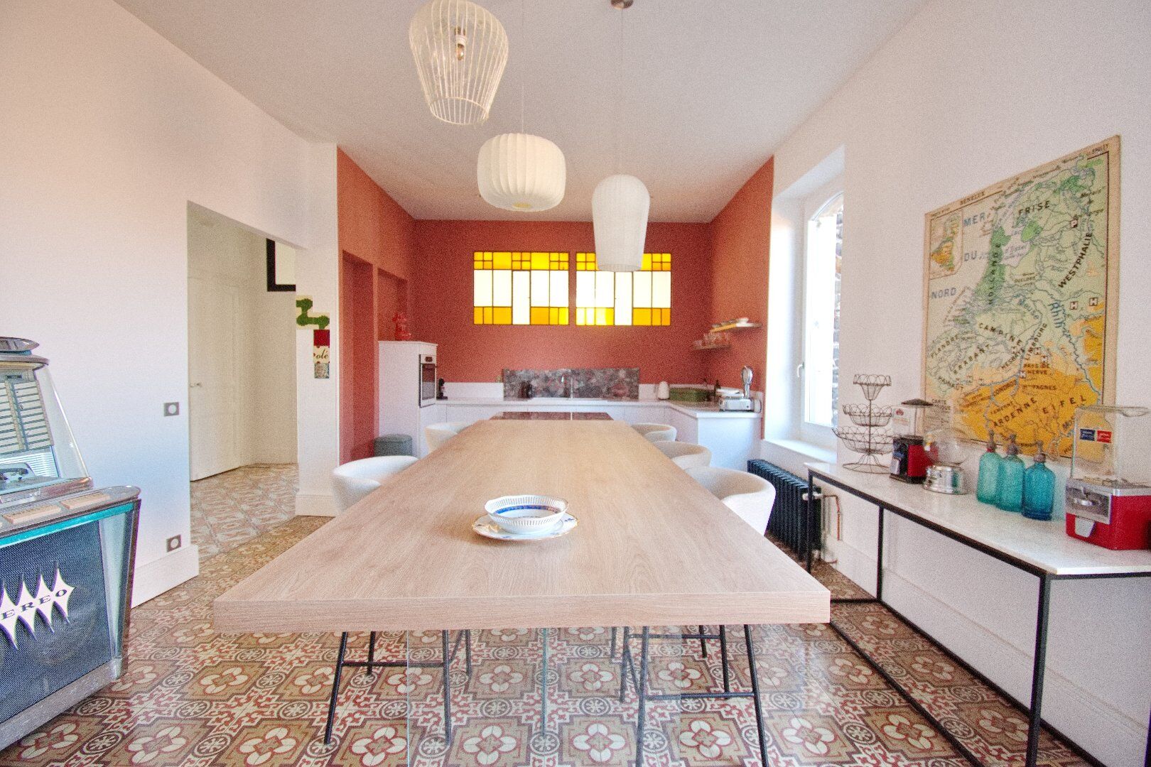 Photo 6 — AGENCE INTERNATIONALE ALBERT HONIG
