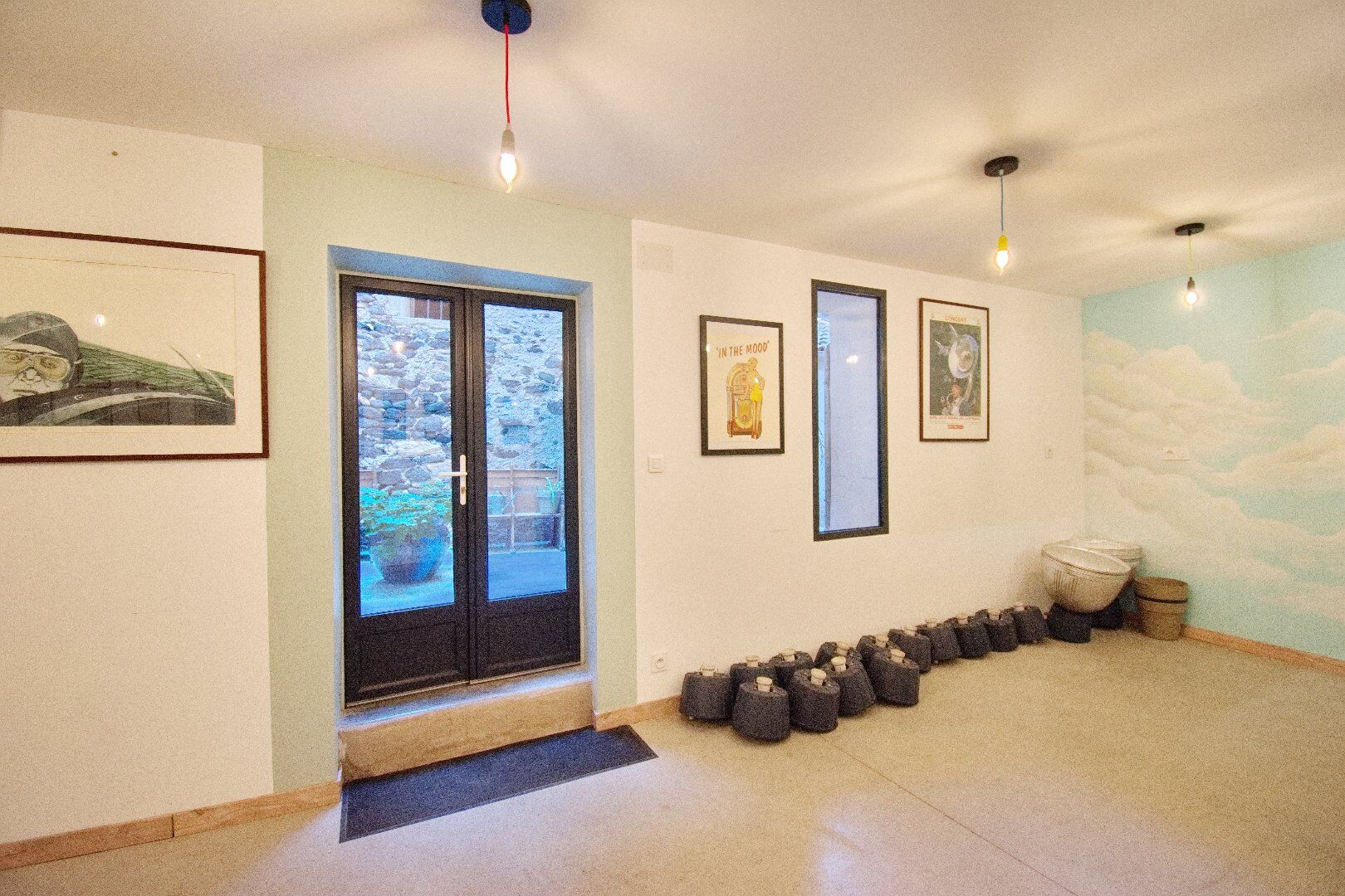 Photo 20 — AGENCE INTERNATIONALE ALBERT HONIG