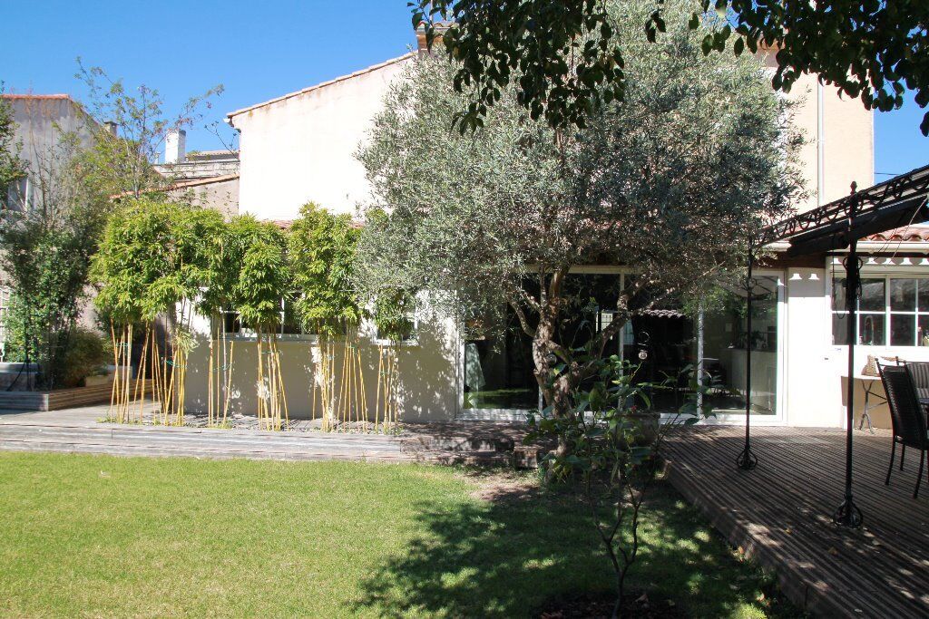 Photo 12 — AGENCE INTERNATIONALE ALBERT HONIG