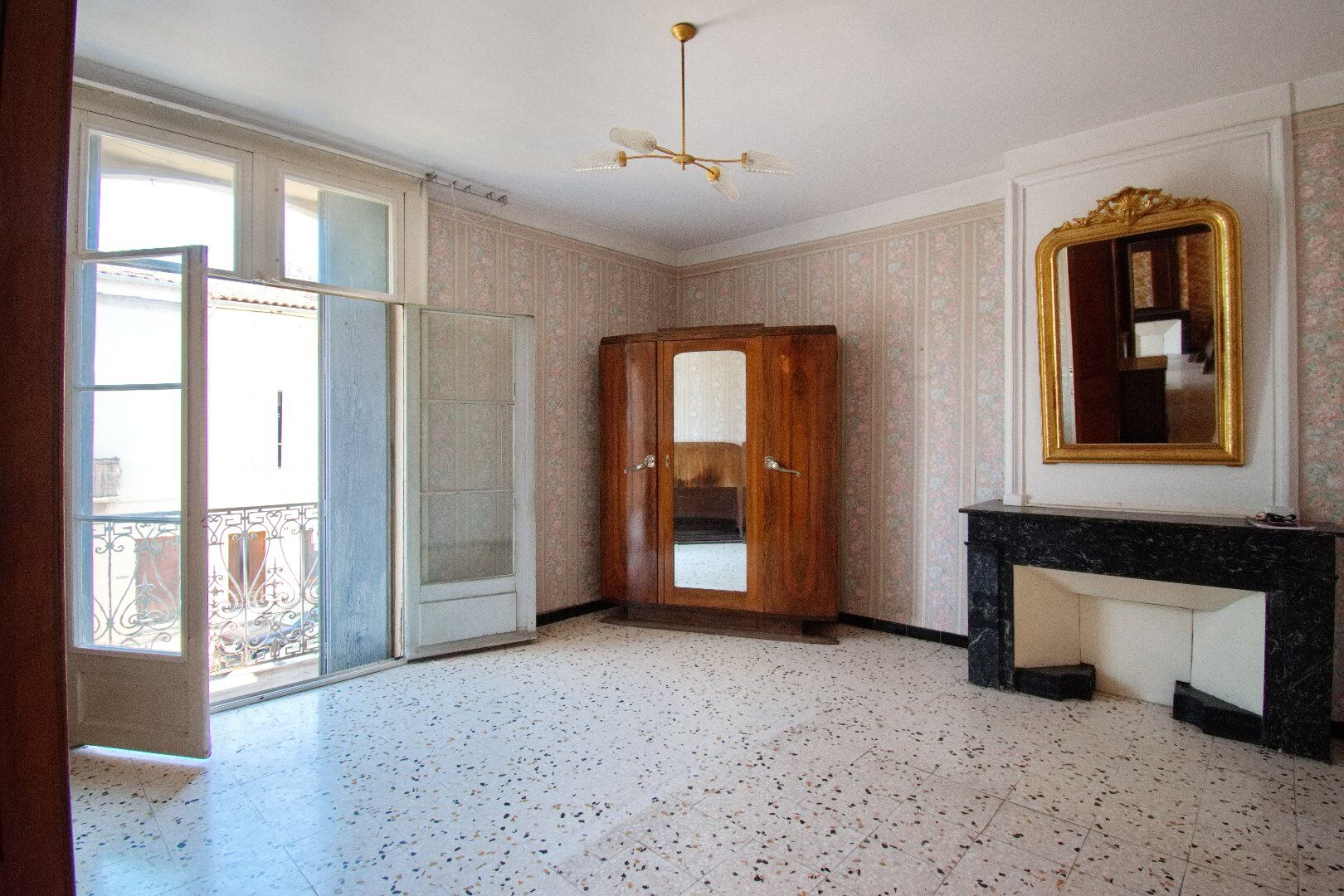 Photo 10 — AGENCE INTERNATIONALE ALBERT HONIG