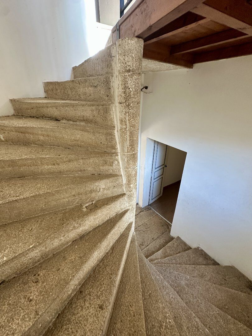 Photo 19 — AGENCE INTERNATIONALE ALBERT HONIG