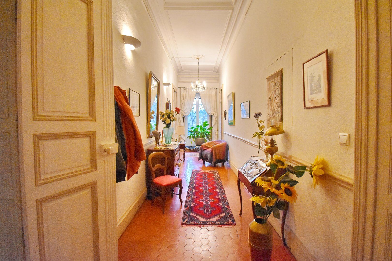 Photo 6 — AGENCE INTERNATIONALE ALBERT HONIG
