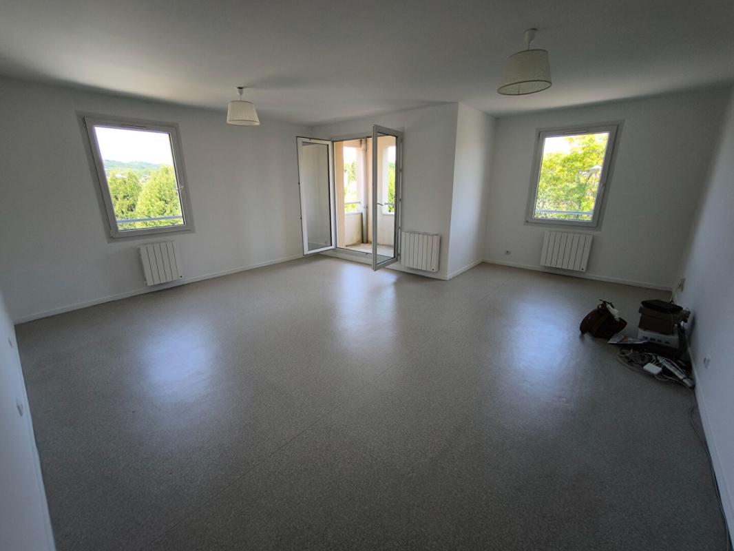 Photo 3 — CANDAT IMMOBILIER