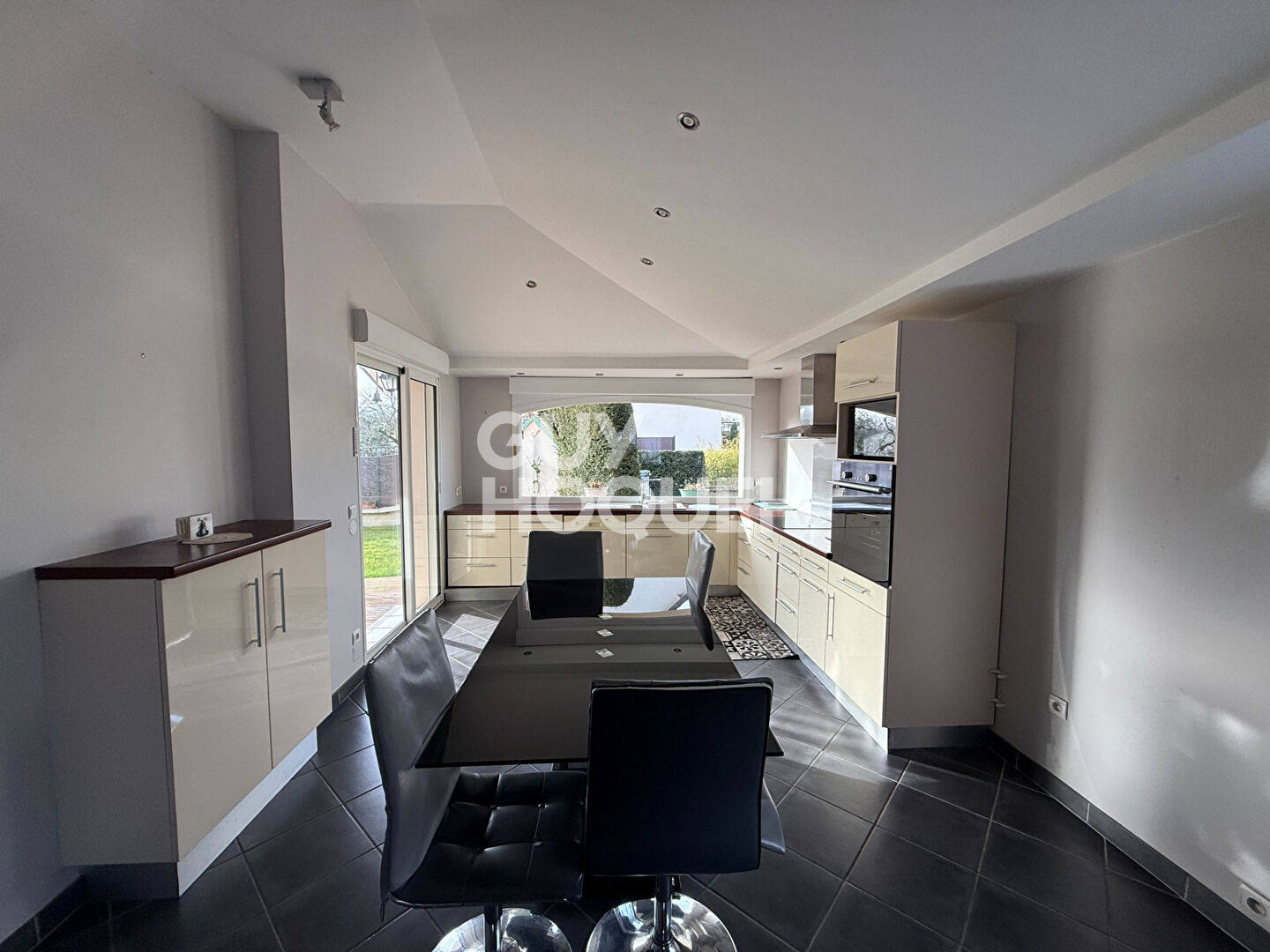 Photo 3 — GUY HOQUET L'IMMOBILIER - COMPIEGNE