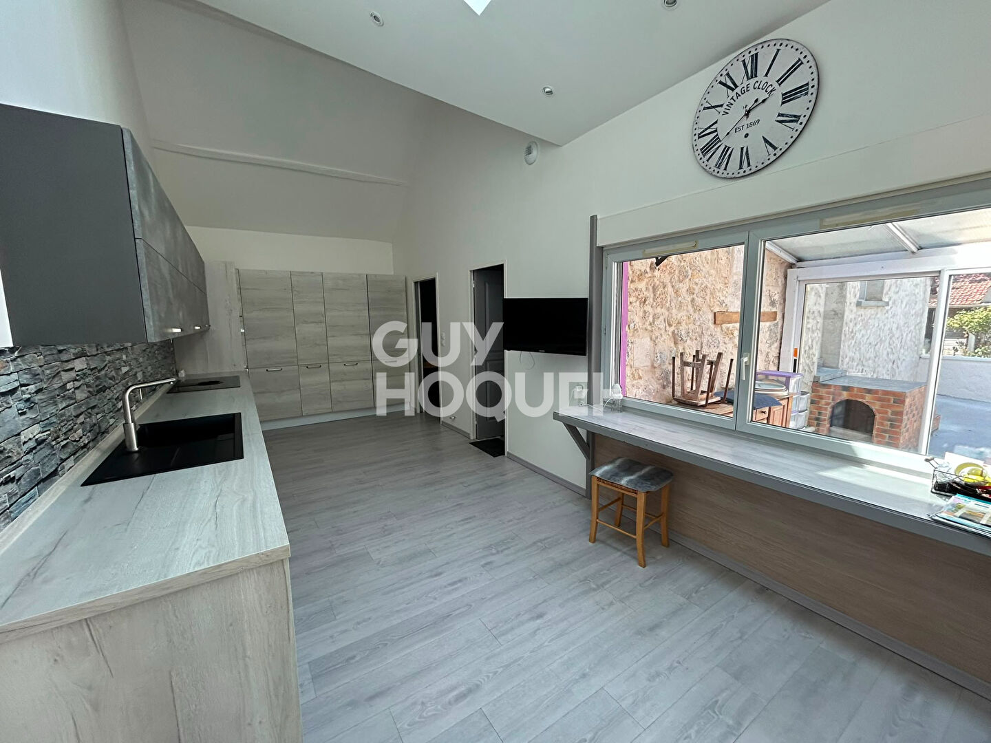 Photo 2 — GUY HOQUET L'IMMOBILIER - LACROIX