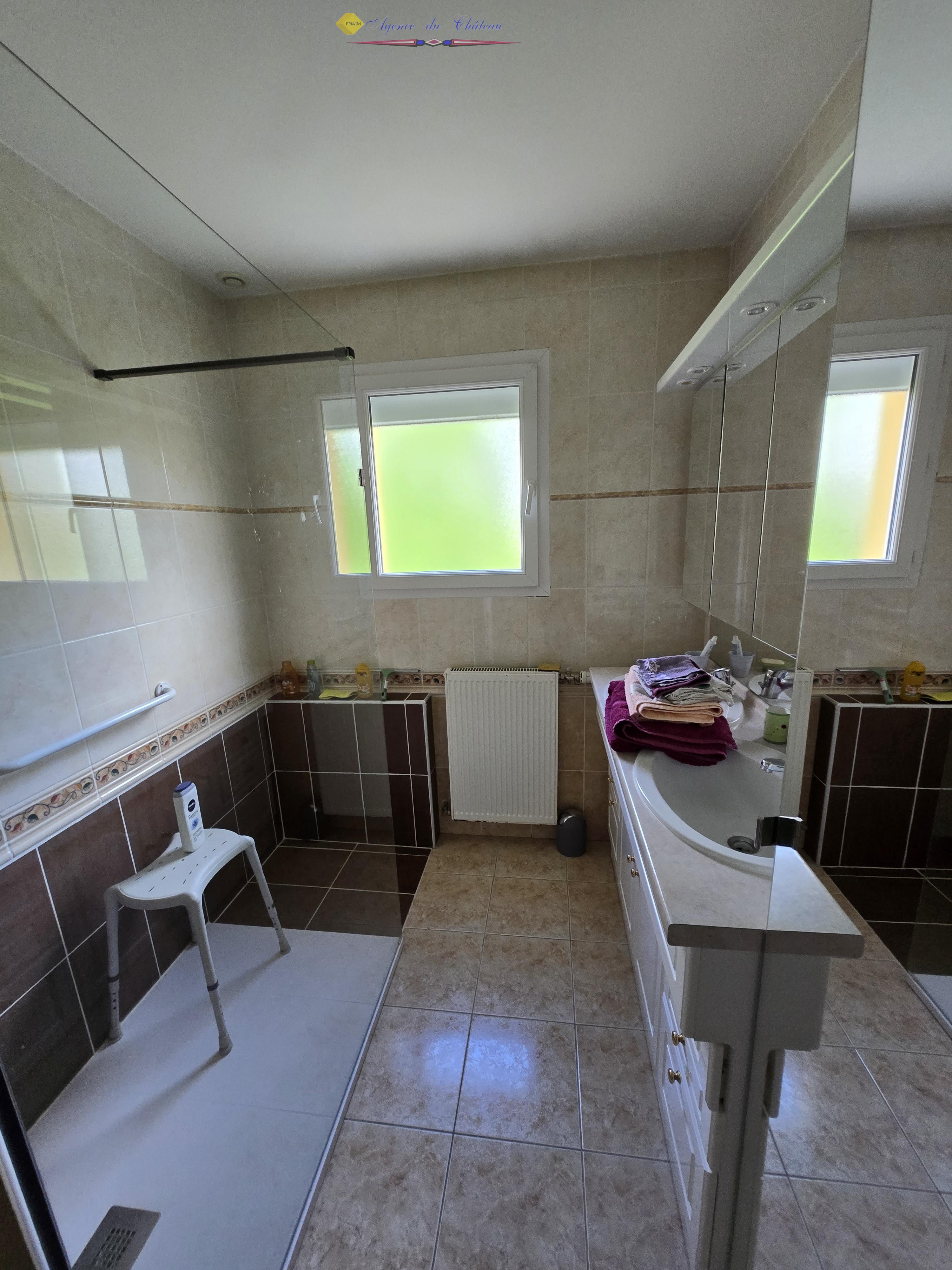 Photo 12 — L'AGENCE DU CHATEAU