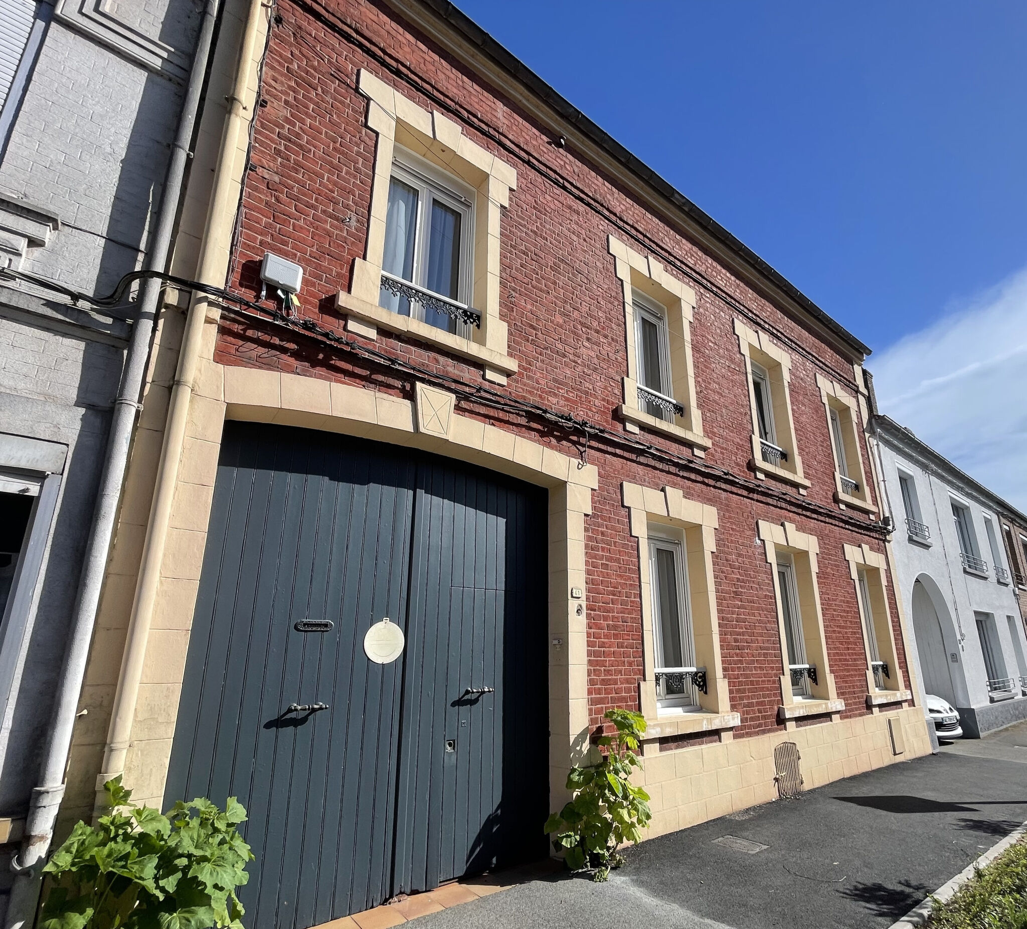 Photo 4 — L'AGENCE DES REMPARTS