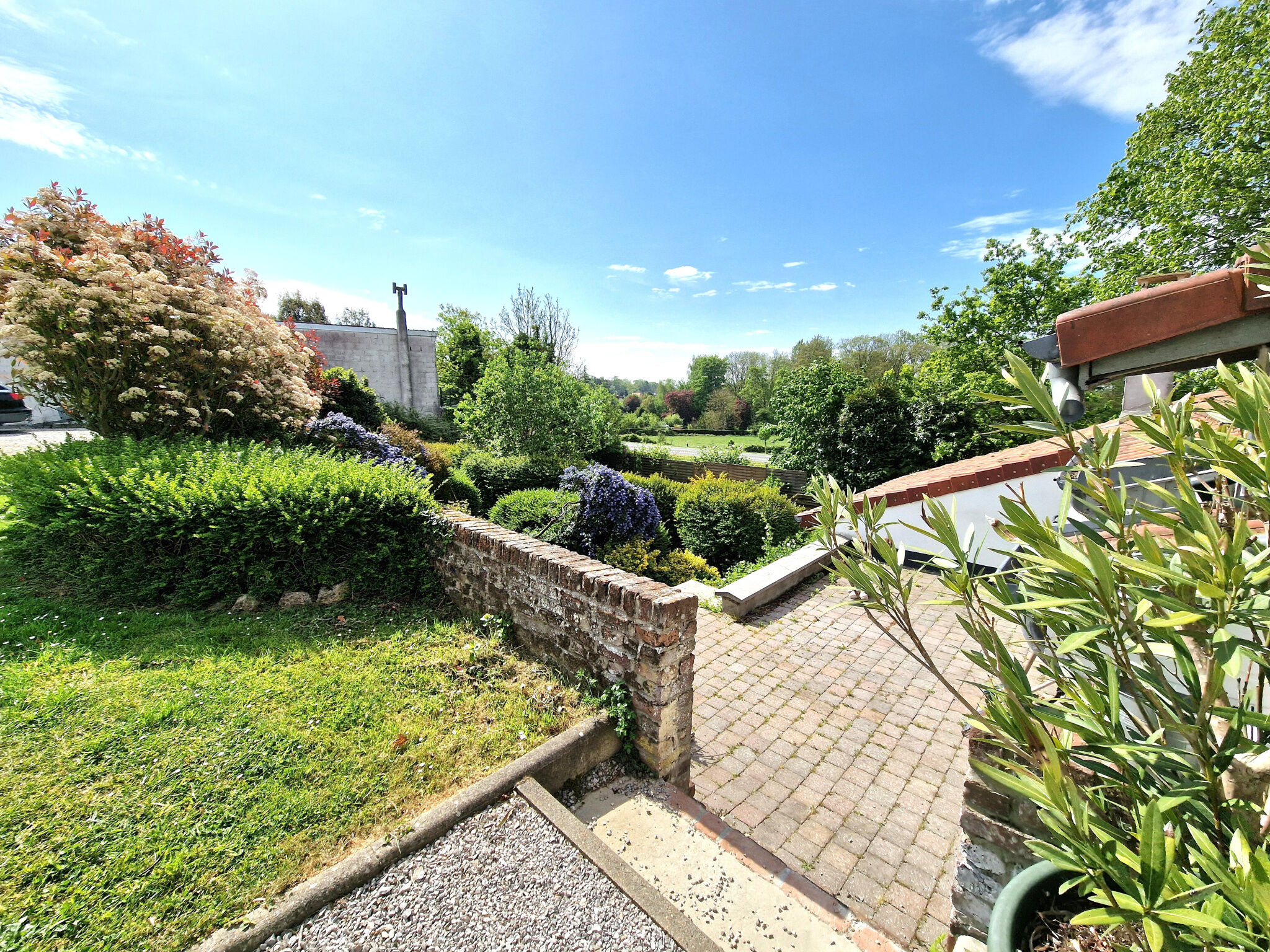 Photo 25 — L'AGENCE DES REMPARTS
