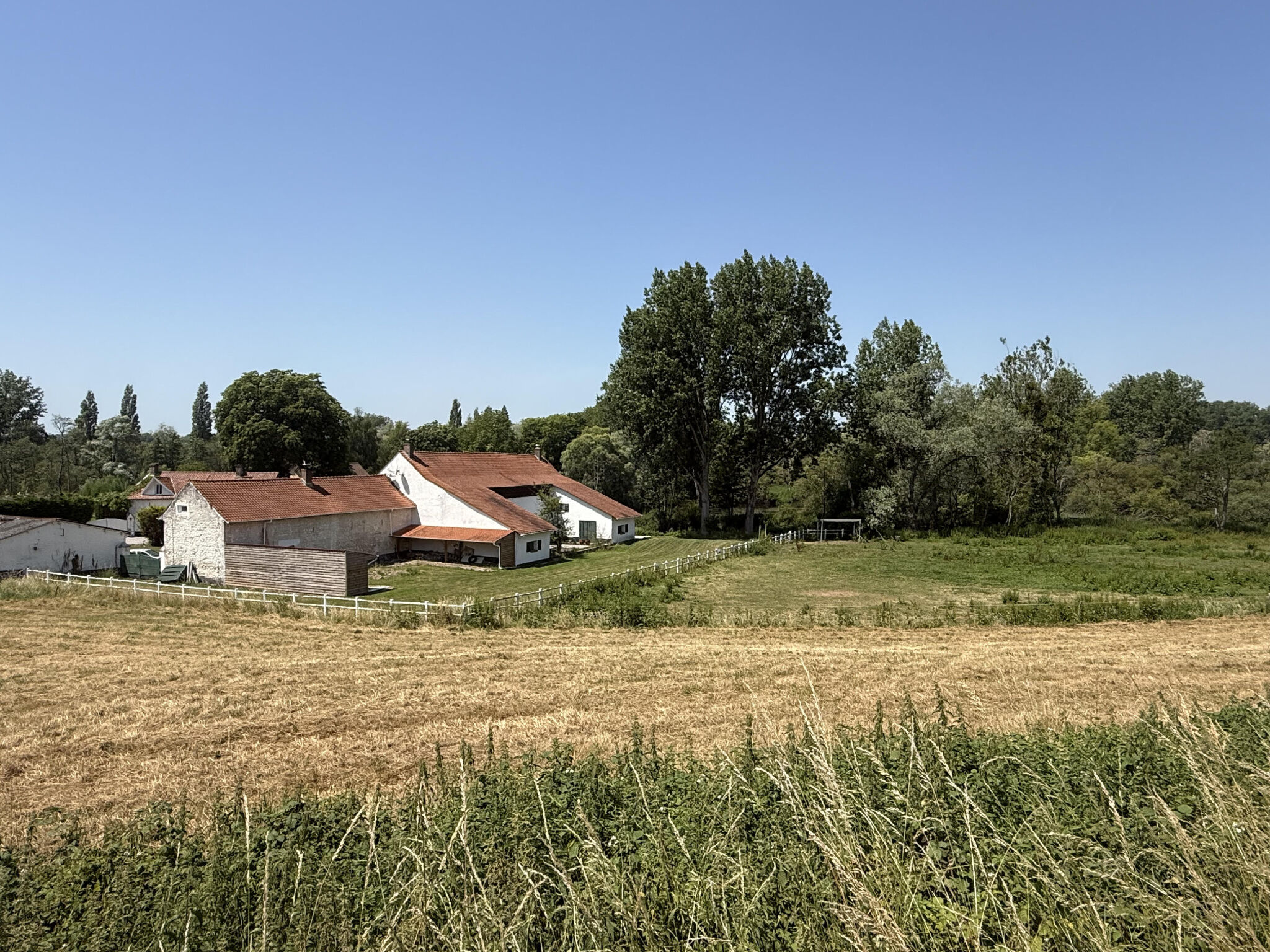 Photo 3 — L'AGENCE DES REMPARTS