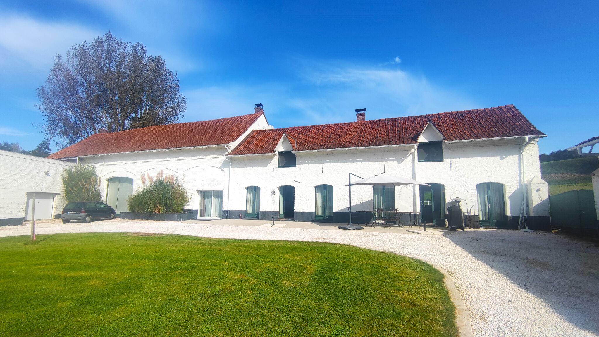 Photo 2 — L'AGENCE DES REMPARTS