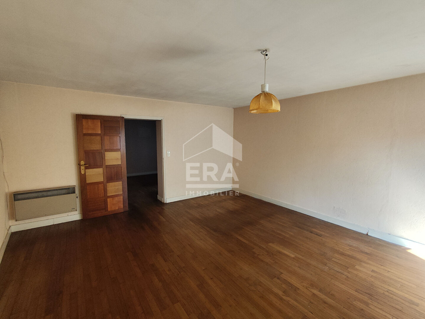 Photo 11 — ERA - BUY AND SELL