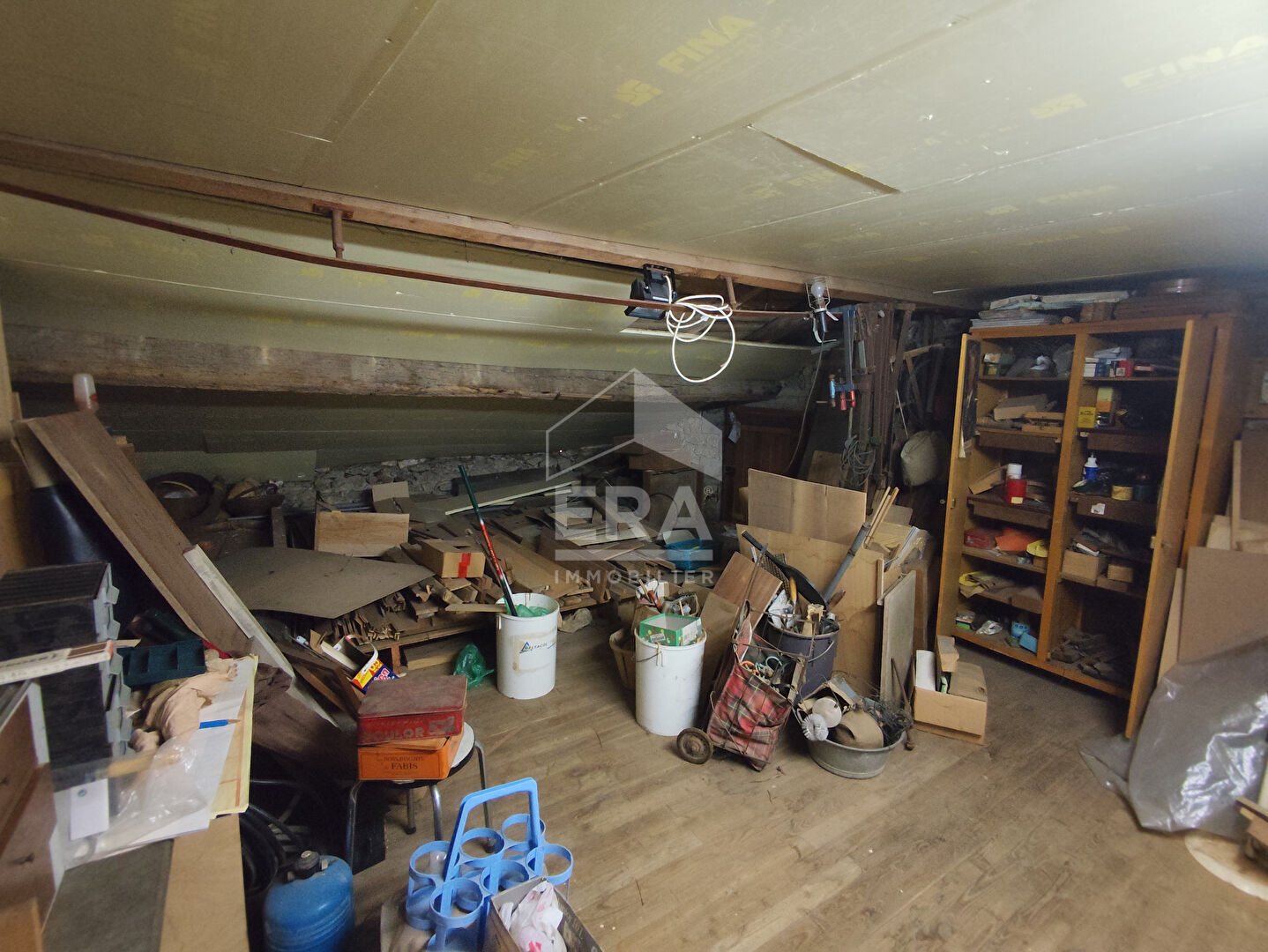 Photo 9 — ERA - BUY AND SELL