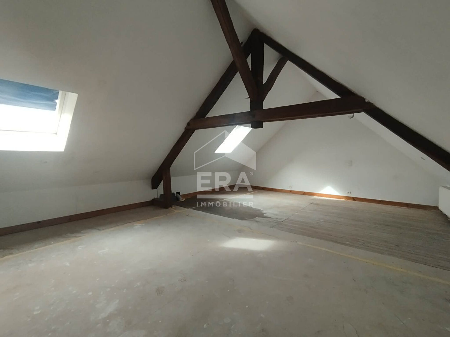 Photo 8 — ERA - BUY AND SELL