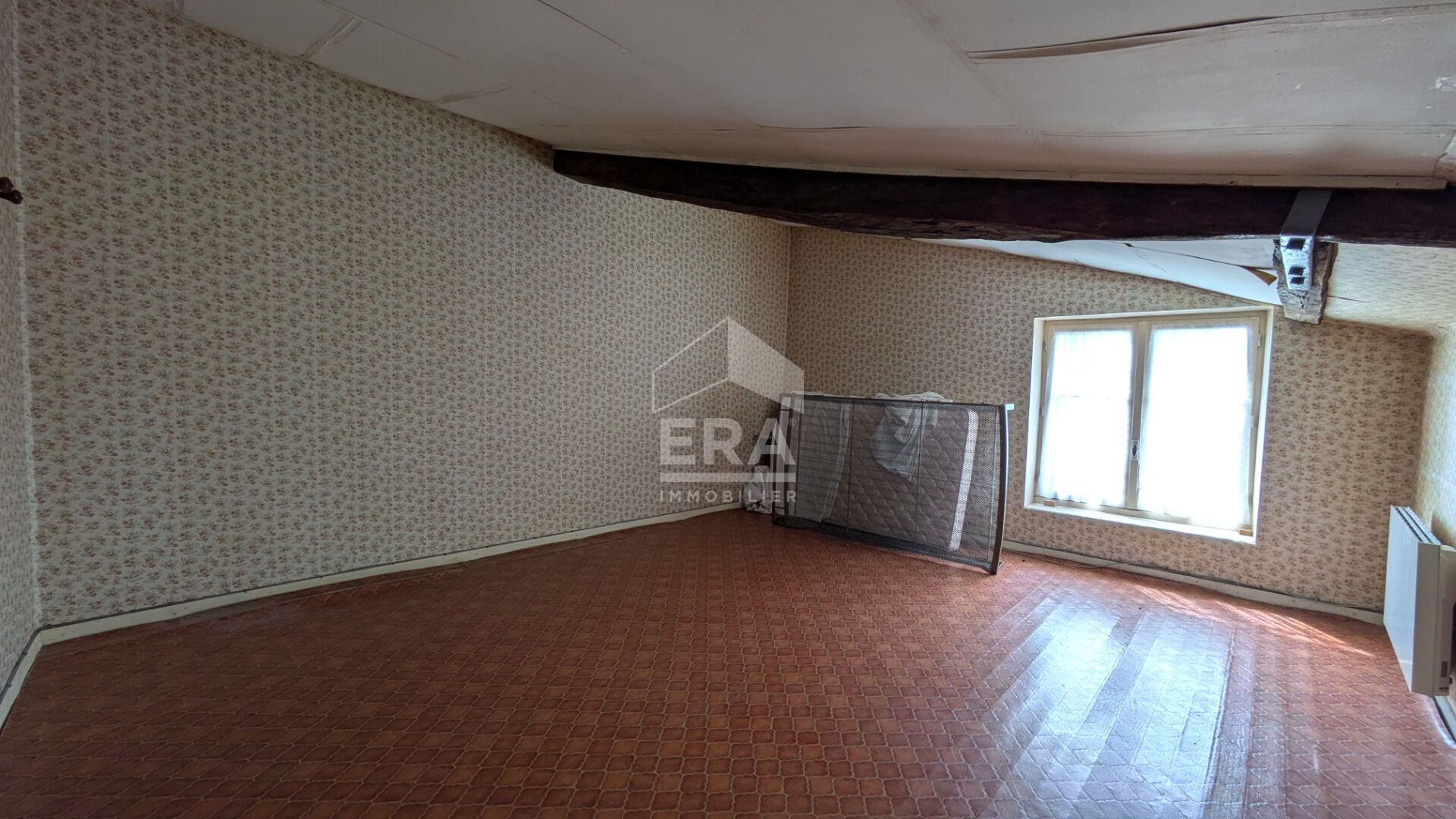 Photo 8 — ERA - BUY AND SELL