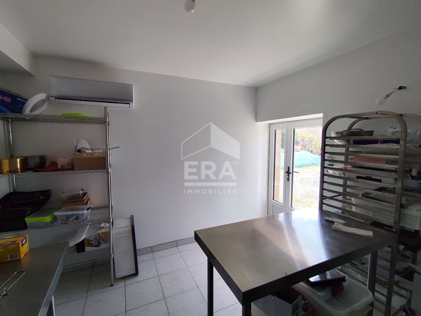 Photo 6 — ERA - BUY AND SELL