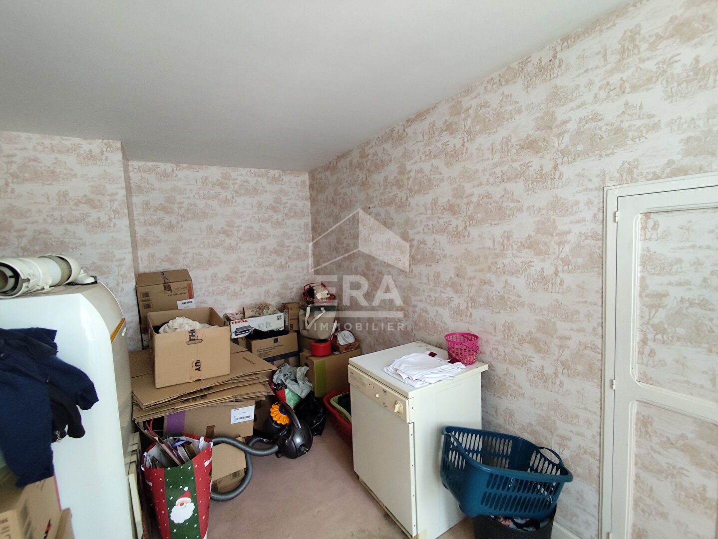 Photo 10 — ERA - BUY AND SELL