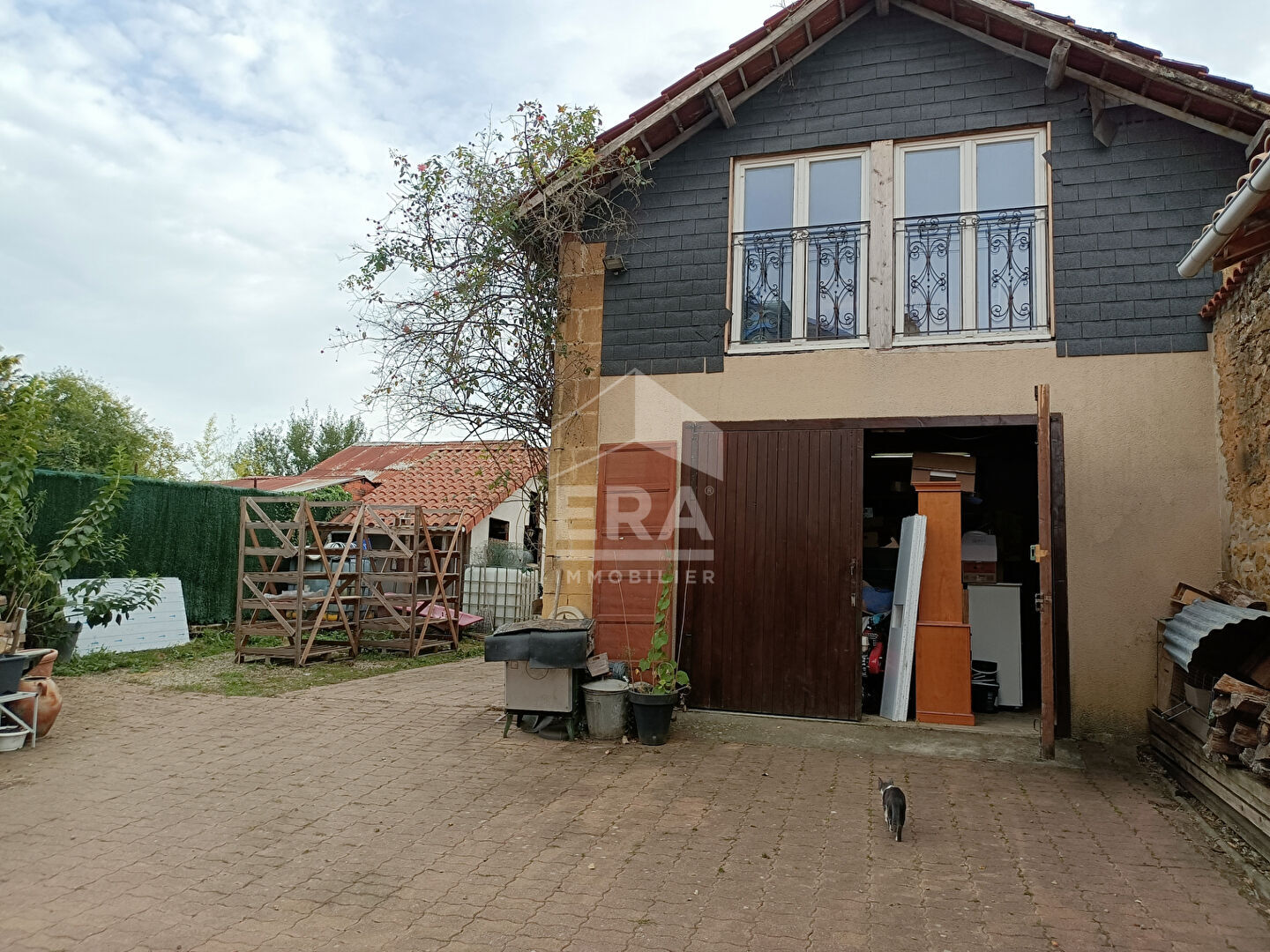 Photo 8 — ERA - BUY AND SELL