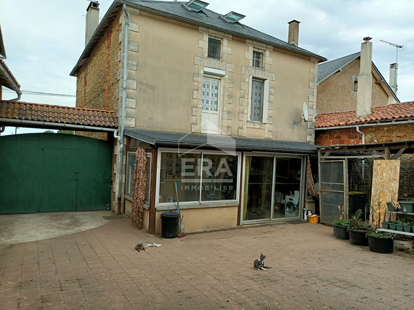 Photo 11 — ERA - BUY AND SELL