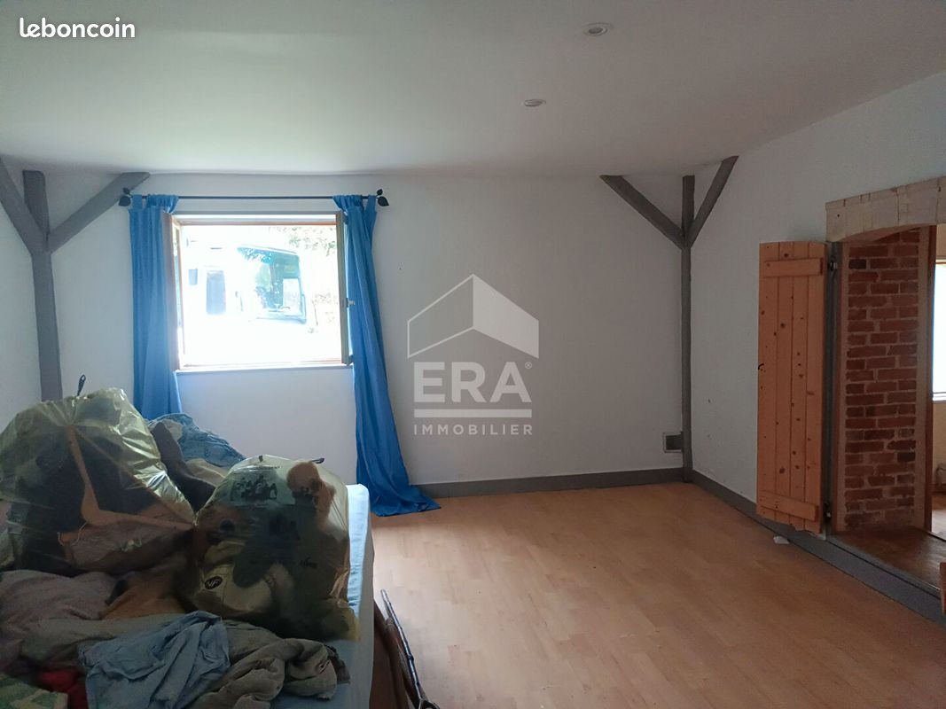 Photo 7 — ERA - BUY AND SELL