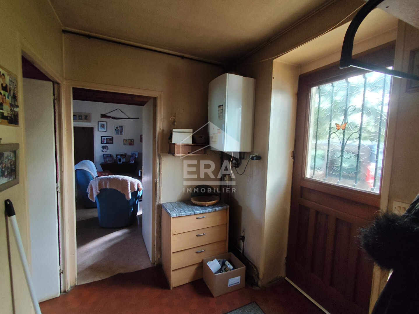 Photo 2 — ERA - BUY AND SELL