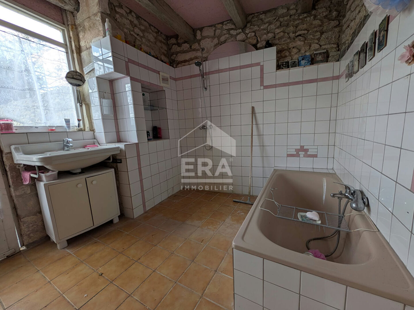 Photo 14 — ERA - BUY AND SELL
