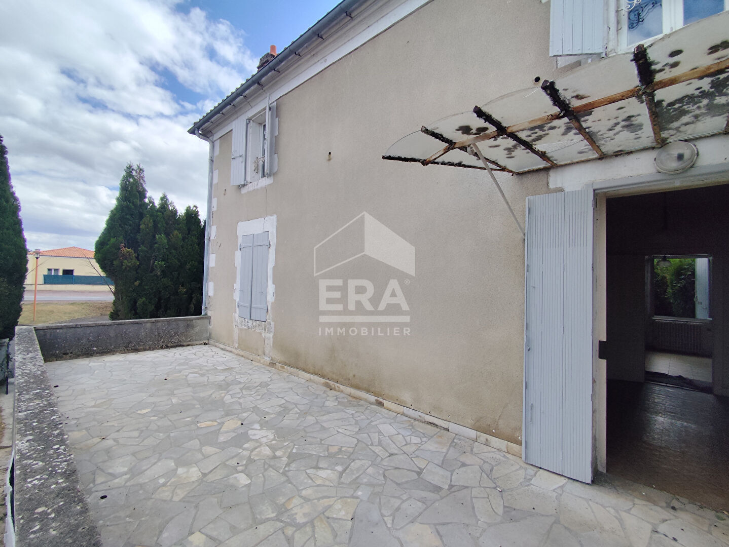 Photo 12 — ERA - BUY AND SELL