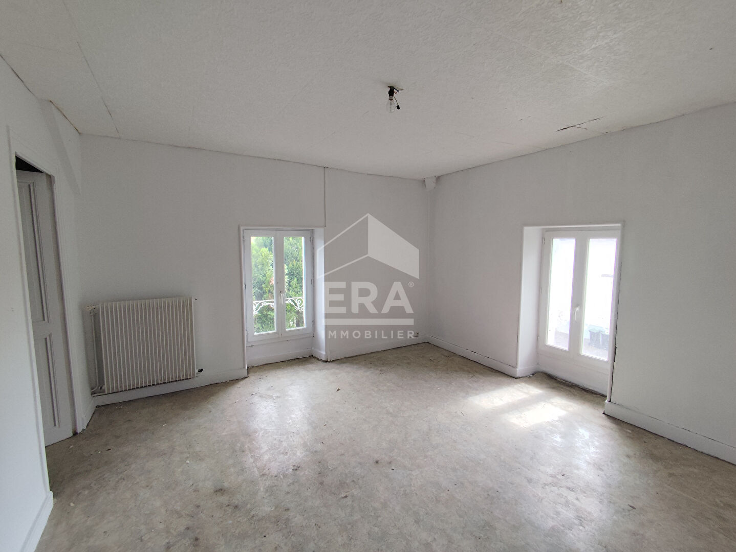 Photo 10 — ERA - BUY AND SELL
